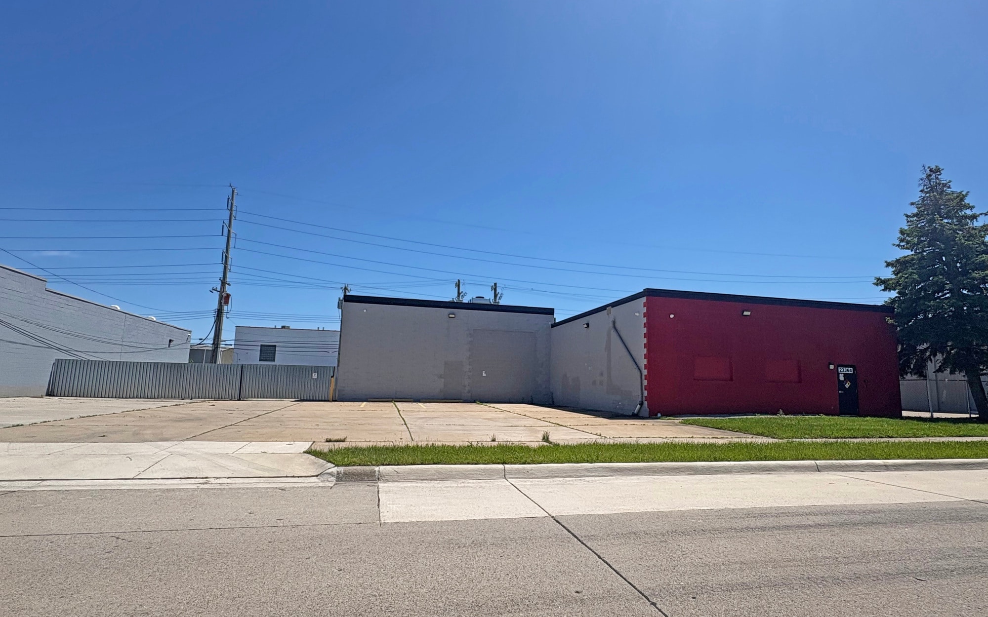 23364 Amber Ave, Warren, MI for sale Primary Photo- Image 1 of 10