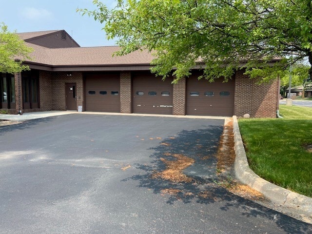 600 S Nicolet Rd, Appleton, WI for lease - Building Photo - Image 2 of 3