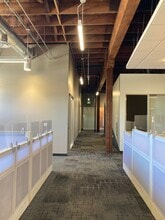 1950-2190 Cesar Chavez, San Francisco, CA à louer Photo du bâtiment- Image 2 de 7