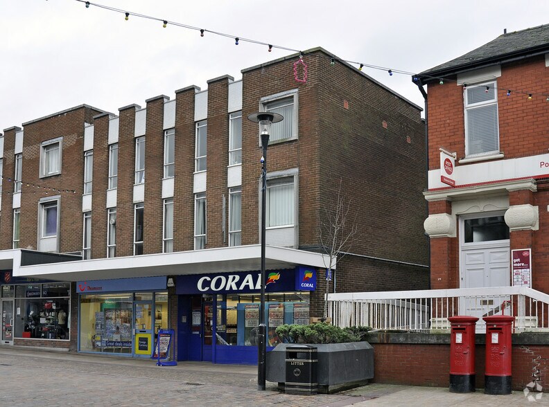 17-17A Aughton St, Ormskirk à vendre - Photo du bâtiment - Image 2 de 3