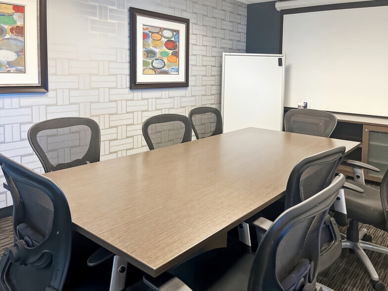 8354 Northfield Blvd, Denver, CO à louer - Photo intérieure - Image 2 de 13