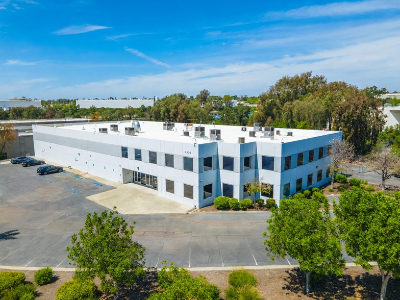 4630 North Ave, Oceanside, CA à louer - Photo du bâtiment - Image 1 de 14