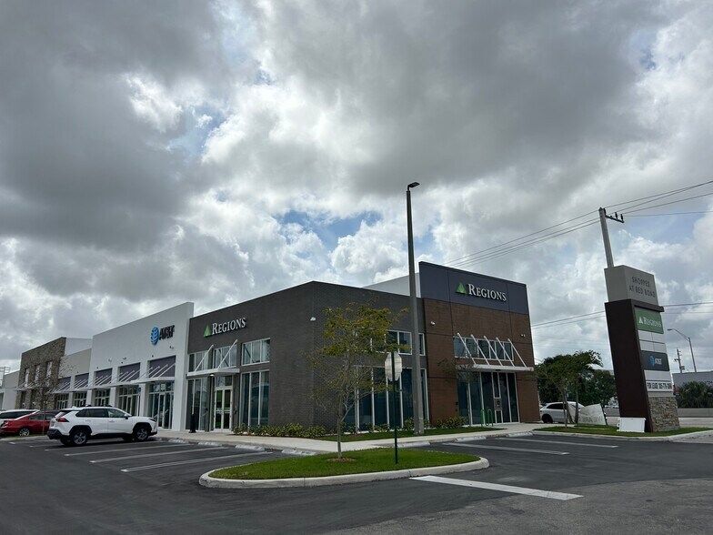 2899 W Fourth Ave, Hialeah, FL à louer - Photo du bâtiment - Image 1 de 7