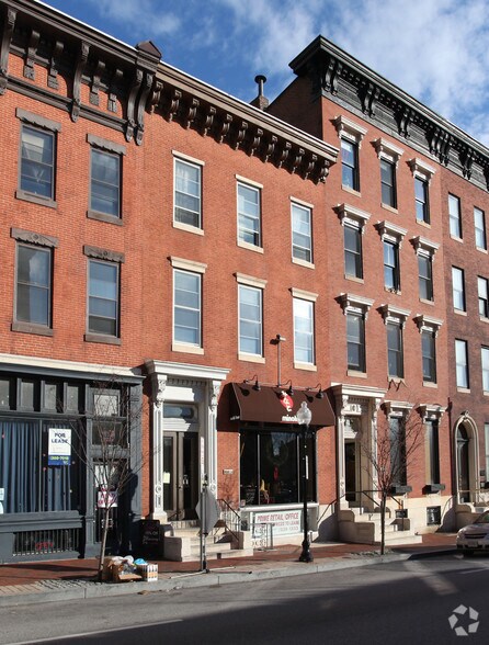 1013 N Charles St, Baltimore, MD à louer - Photo du bâtiment - Image 2 de 9