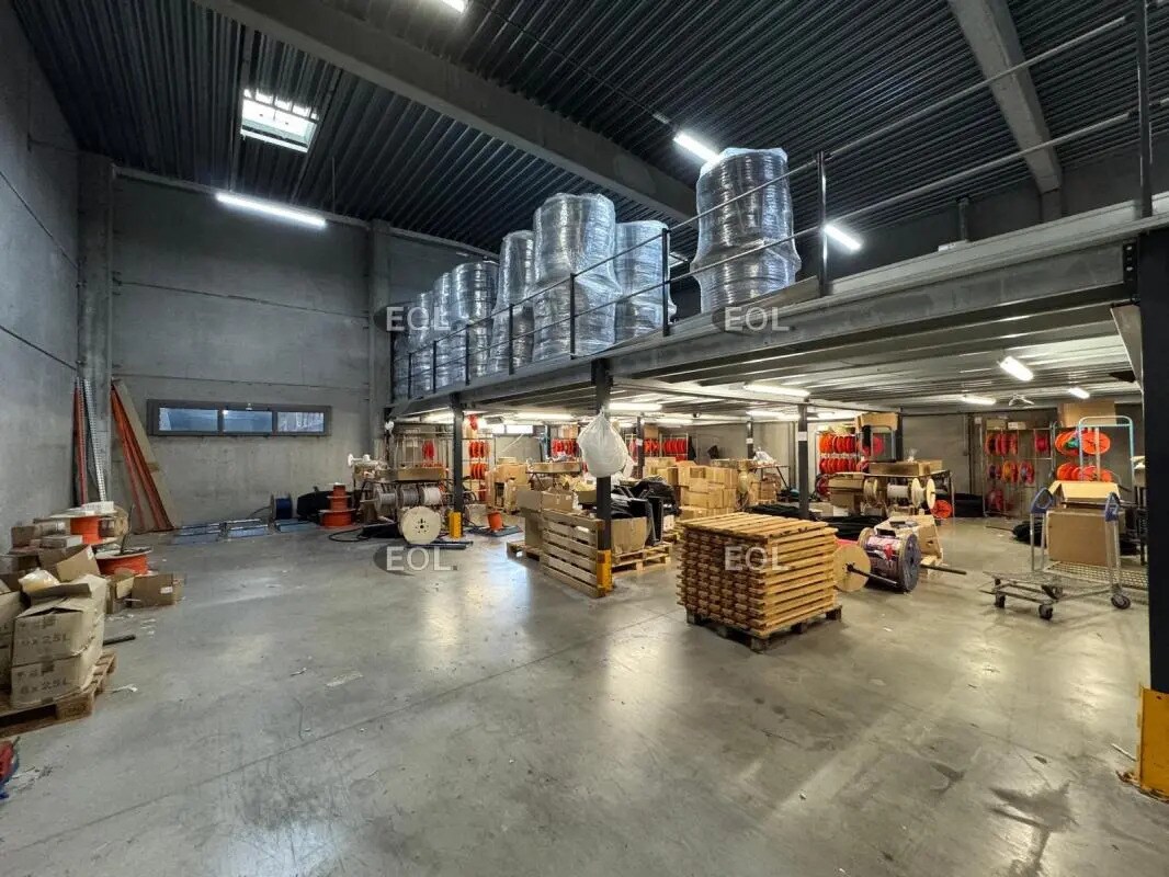 Flex in Bussy-Saint-Georges for lease Building Photo- Image 1 of 12