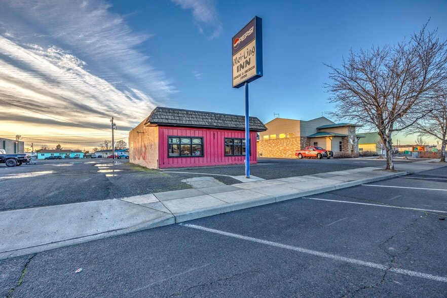 627 S Columbia Ave, Connell, WA for lease - Building Photo - Image 2 of 21