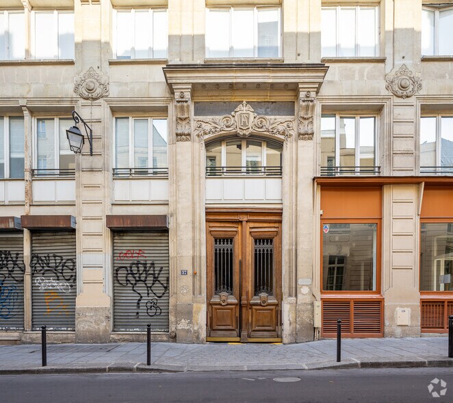 37 Rue Du Sentier, Paris à louer - Photo du bâtiment - Image 2 de 6