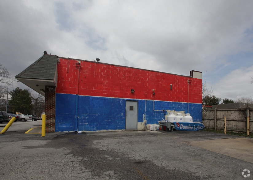 7709-7711 Sandy Spring Rd, Laurel, MD for lease - Building Photo - Image 2 of 7