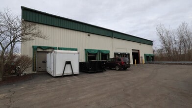 96 Commerce Dr, Carmel, NY for lease Building Photo- Image 1 of 15