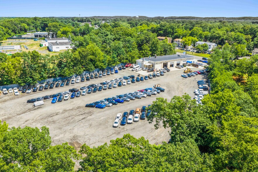 253 STATE ROUTE 34, Matawan, NJ à vendre - Photo du bâtiment - Image 2 de 12