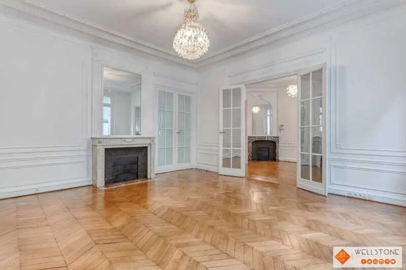11 Rue De Madrid, Paris for lease - Building Photo - Image 1 of 12