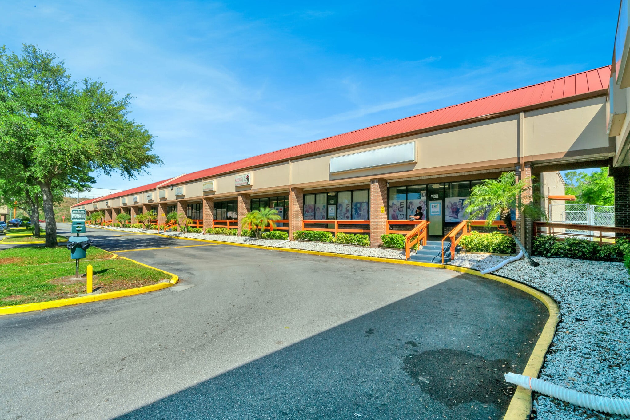 6801-6925 W Colonial Dr, Orlando, FL for lease Interior Photo- Image 1 of 1