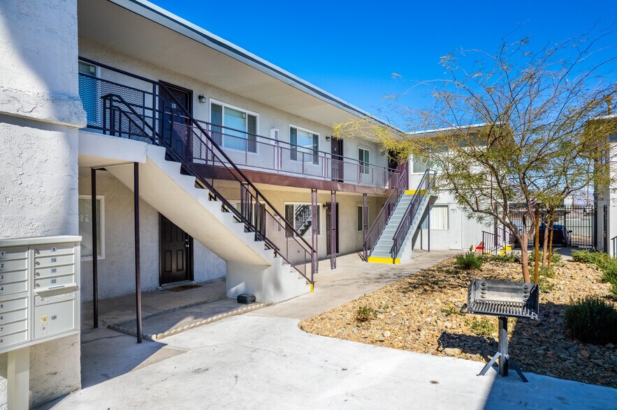 2205 Sunrise Ave, Las Vegas, NV à vendre - ProVideo LoopNet - Image 2 de 4