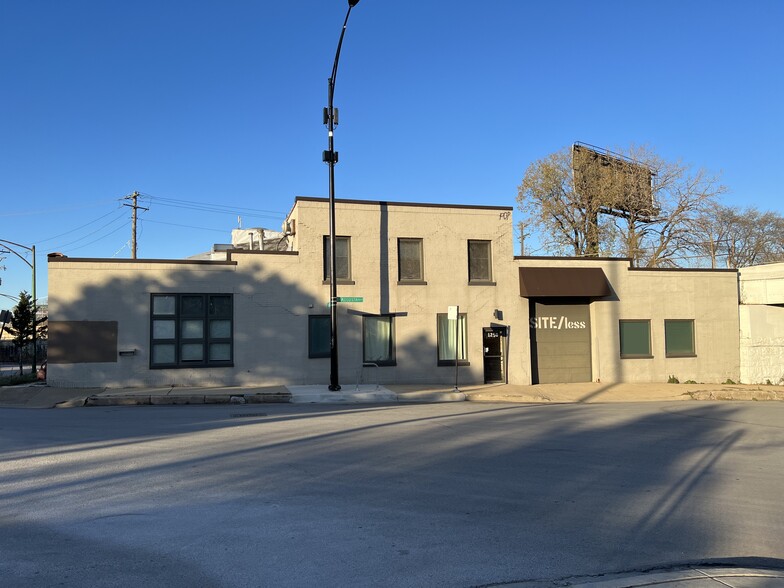 1250 W Augusta Blvd, Chicago, IL for lease - Building Photo - Image 2 of 25