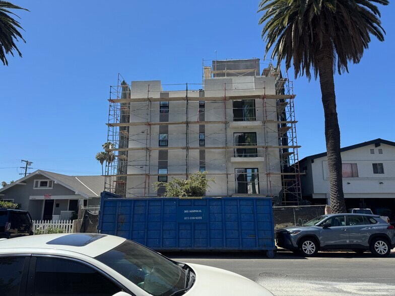 14728 W Friar St, Van Nuys, CA à vendre - Photo du bâtiment - Image 2 de 7