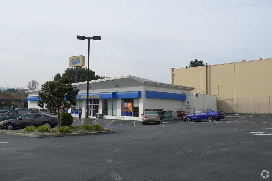 74 Camaritas Ave, South San Francisco, CA for sale - Primary Photo - Image 1 of 5