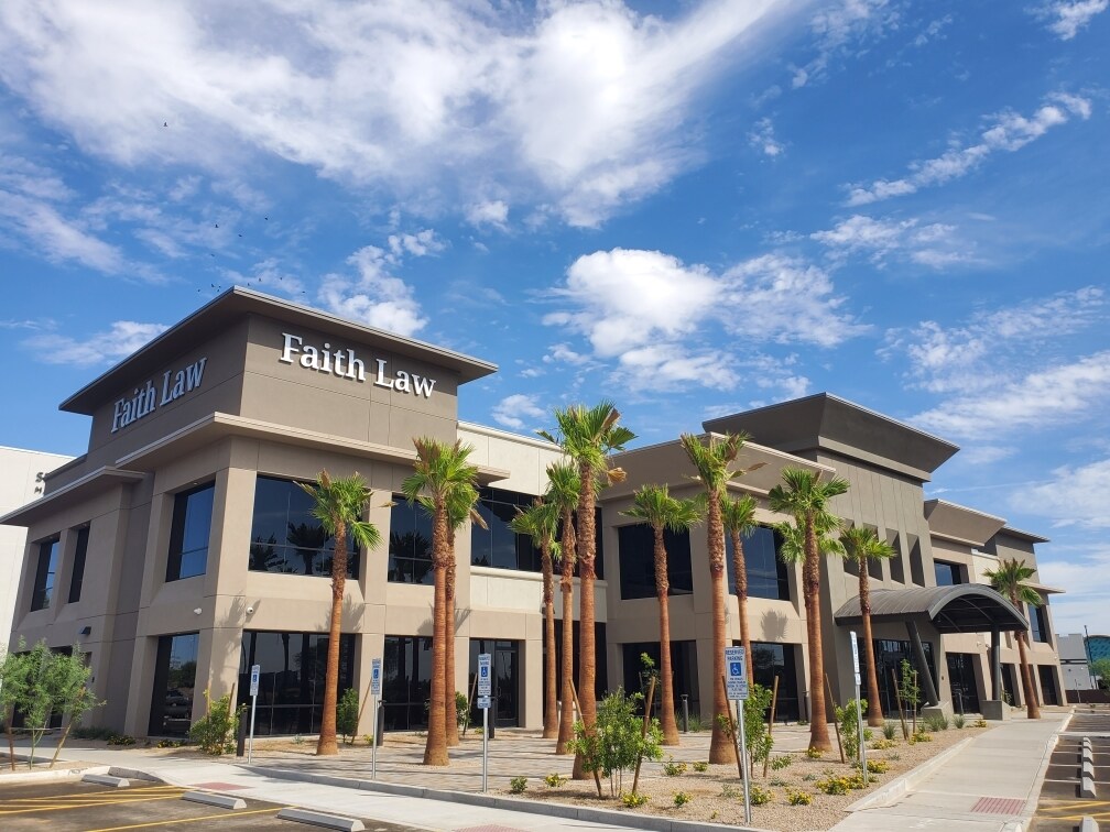 1360 N Bullard Ave, Goodyear, AZ à louer Photo du bâtiment- Image 1 de 18