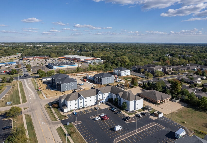5300 W Landens Way, Peoria, IL for sale - Building Photo - Image 2 of 16