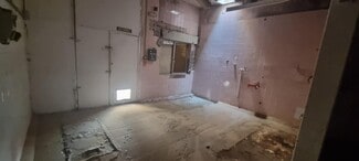 Plus de détails pour Multi-résidentiel à vendre