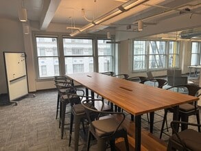 310 SW 4th Ave, Portland, OR for lease Interior Photo- Image 2 of 4