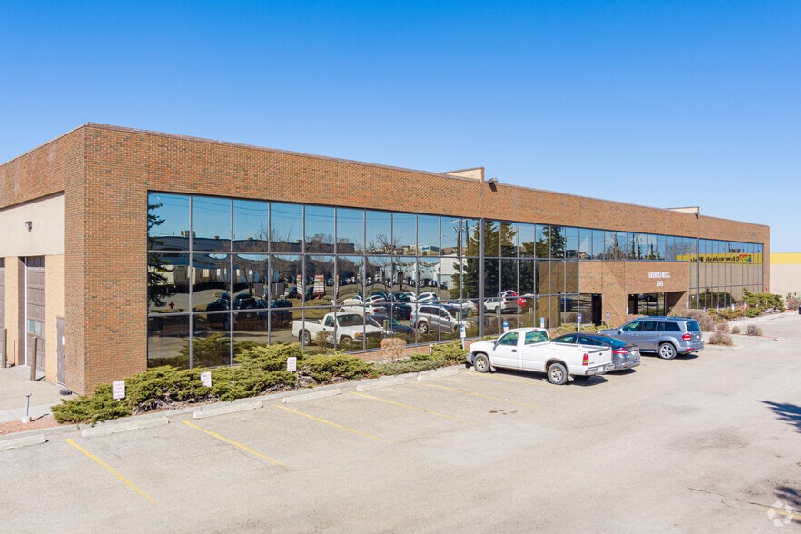 2915 21st St NE, Calgary, AB for sale - Primary Photo - Image 1 of 1