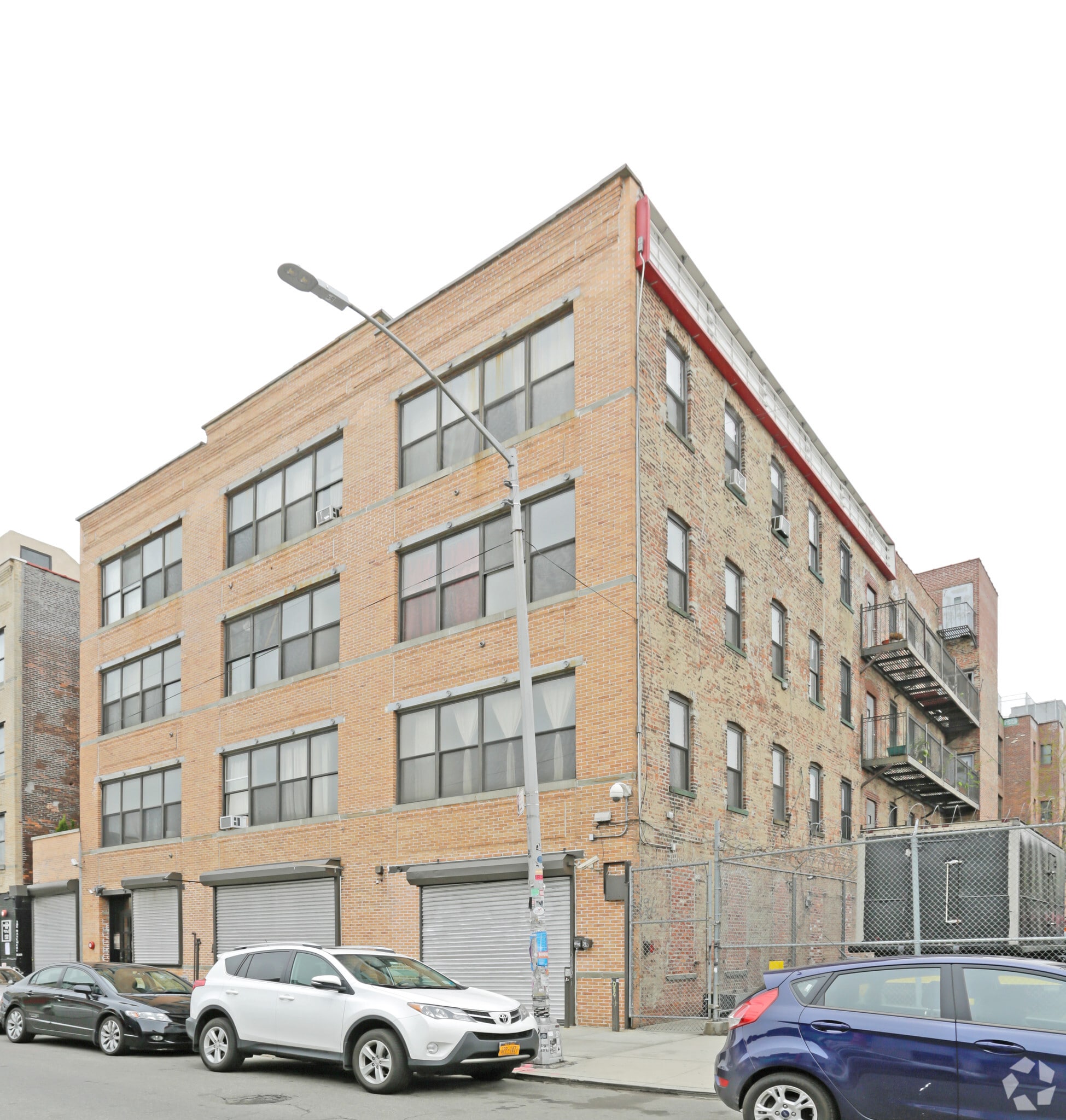 257-261 Varet St, Brooklyn, NY for lease Primary Photo- Image 1 of 21