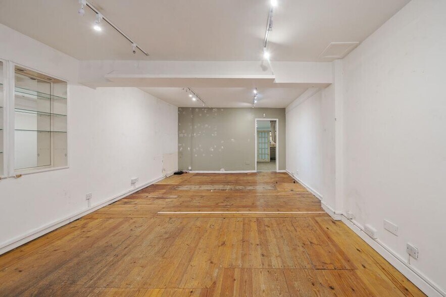 3 North Parade Ave, Oxford à vendre - Photo du bâtiment - Image 2 de 20