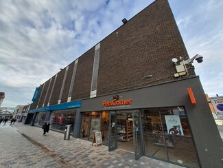 Plus de détails pour 6-10 Princess Way, Camberley - Commerce de détail à vendre