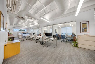 Plus de détails pour 4713-4725 SW 8th St, Miami, FL - Commerce de détail à louer