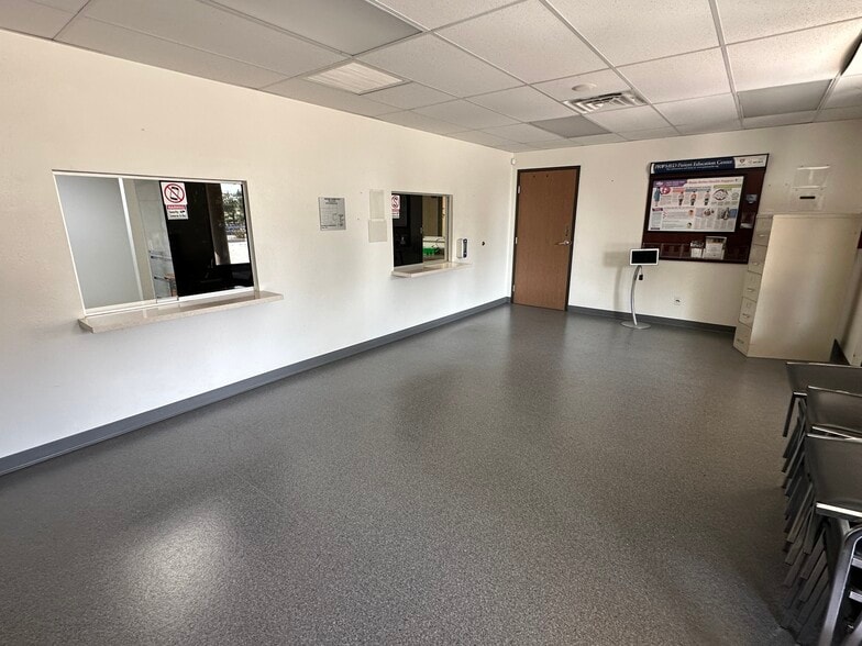 2005 Garey Ave, Pomona, CA à louer - Photo du bâtiment - Image 2 de 18