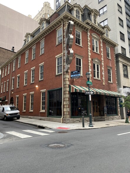 215 S 15th St, Philadelphia, PA for lease - Building Photo - Image 1 of 9