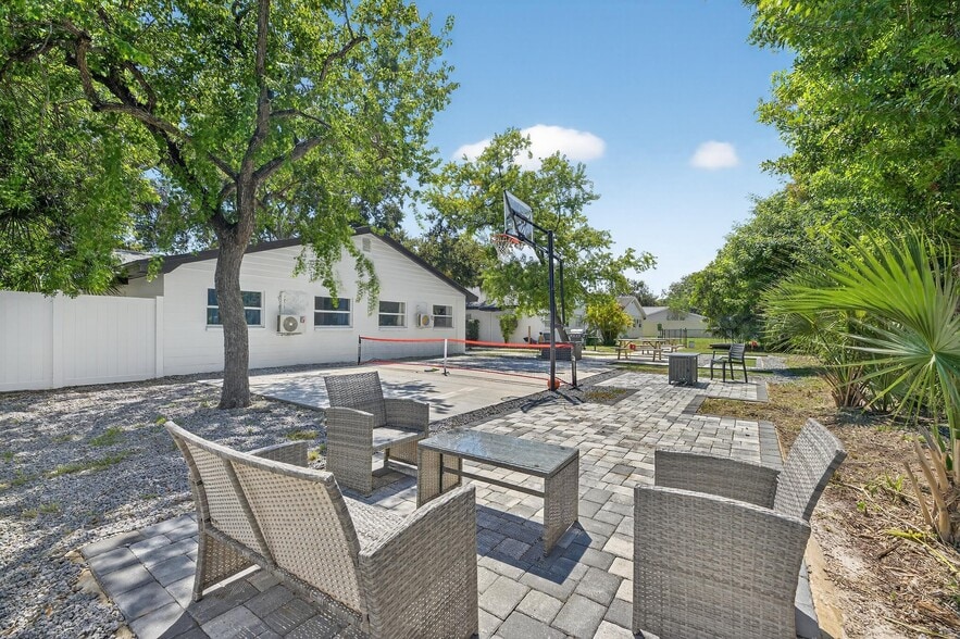4511-4513 Mcelroy Ave, Tampa, FL à vendre - Photo du bâtiment - Image 2 de 49
