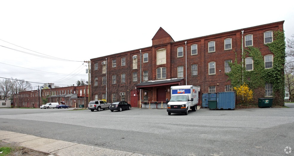 340-364 Glenwood Ave, East Orange, NJ for lease - Building Photo - Image 2 of 17