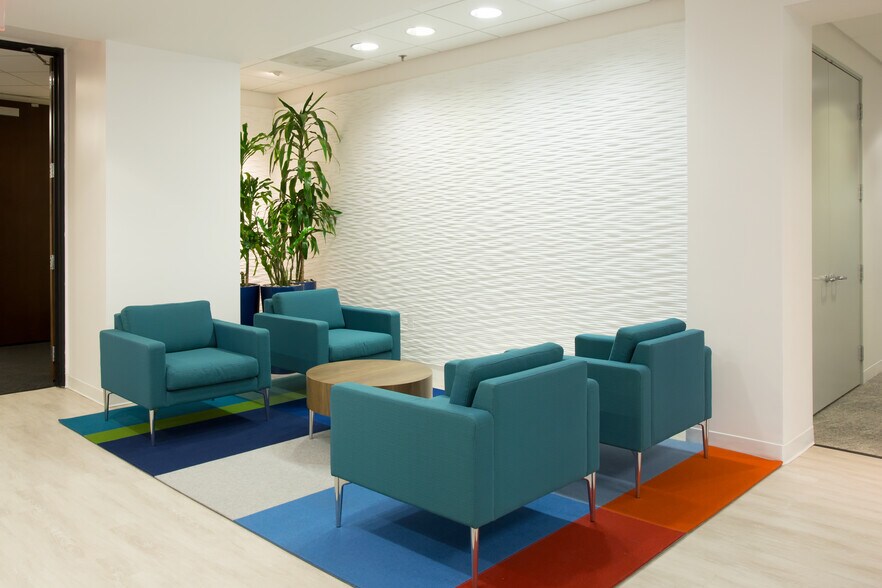 28202 Cabot Rd, Laguna Niguel, CA à louer - Photo intérieure - Image 3 de 15