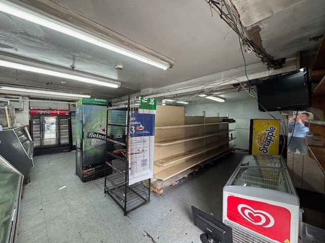 551 W 172nd St, New York, NY à louer - Photo du bâtiment - Image 2 de 7