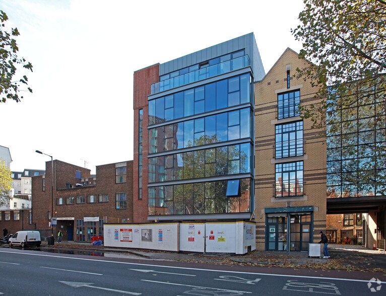 35-35A Westminster Bridge Rd, Londres à vendre - Photo du bâtiment - Image 2 de 11