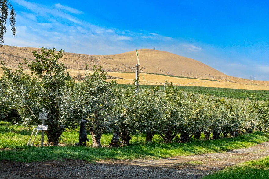 NKA Desmarais rd, Moxee, WA for sale - Primary Photo - Image 1 of 12