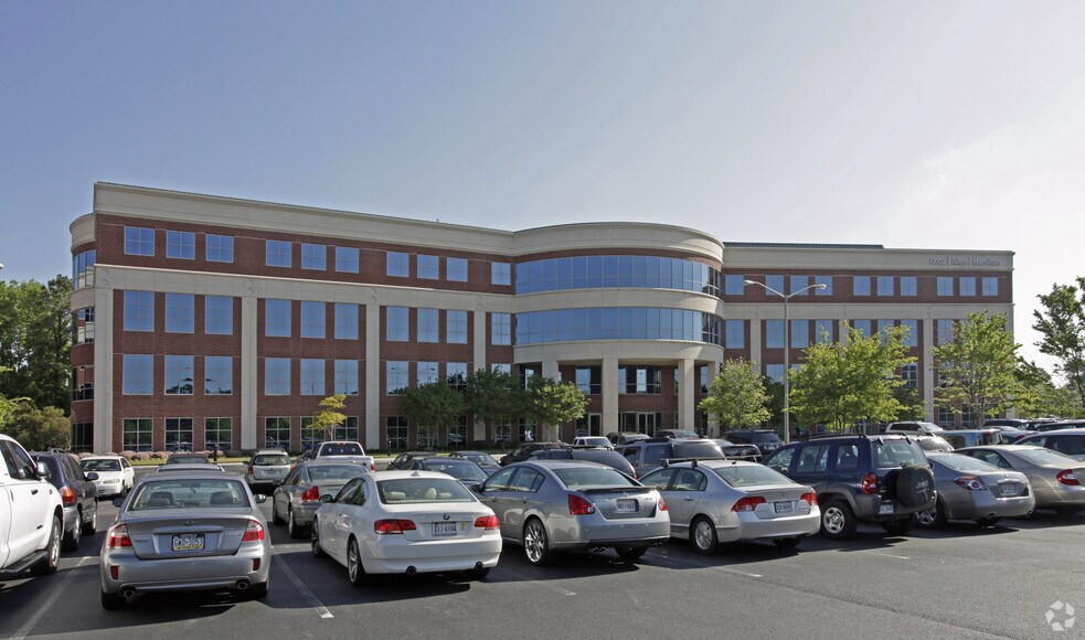 5700 Lake Wright Dr, Norfolk, VA à louer - Photo du bâtiment - Image 2 de 19