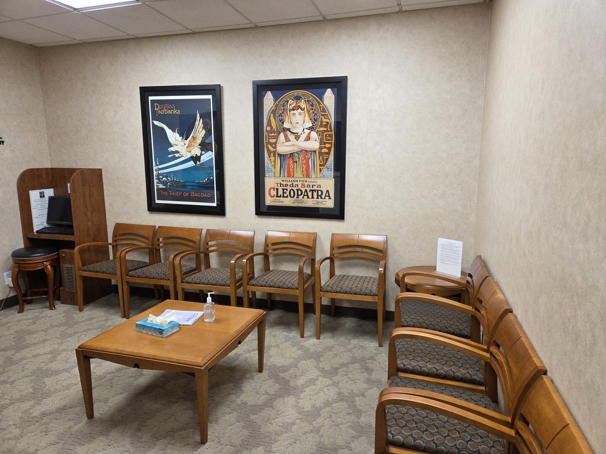 14 Vanderventer Ave, Port Washington, NY for lease Interior Photo- Image 1 of 17