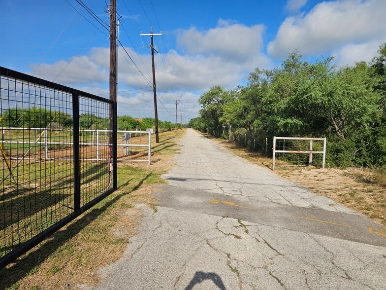 13699 U.S. 281 Hwy, San Antonio, TX for sale - Building Photo - Image 3 of 29