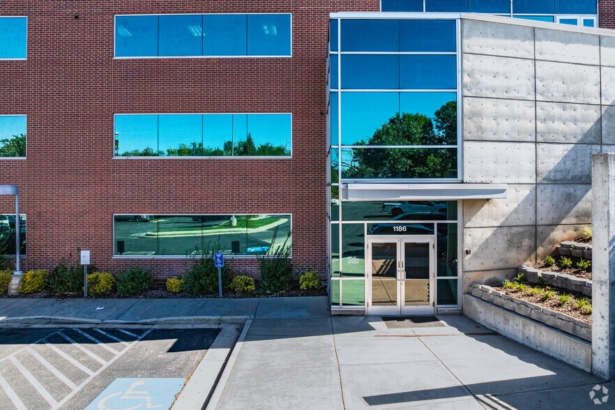 1186 E 4600 S, Ogden, UT for lease - Building Photo - Image 3 of 16