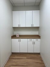 9323 Pinecroft Dr, The Woodlands, TX for lease Interior Photo- Image 2 of 6