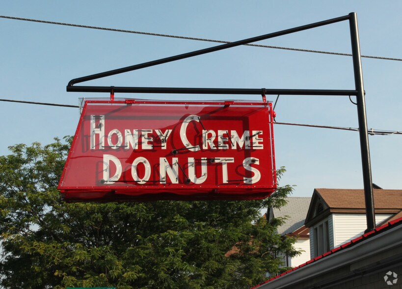 514 Vincennes St, New Albany, IN à vendre - Photo du bâtiment - Image 2 de 20