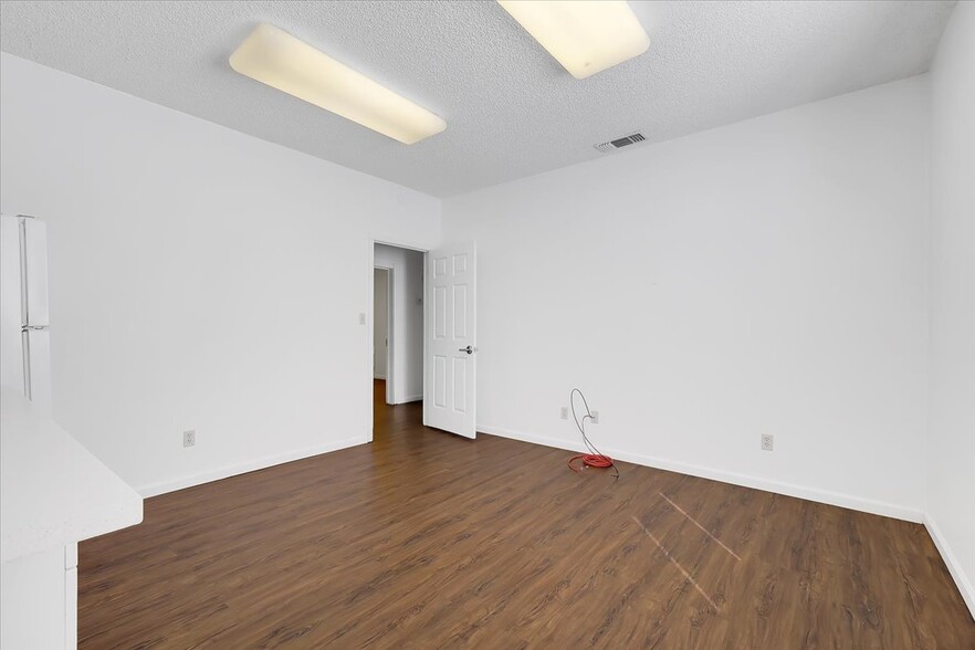 2204 California St, Sutter, CA for lease - Building Photo - Image 3 of 7