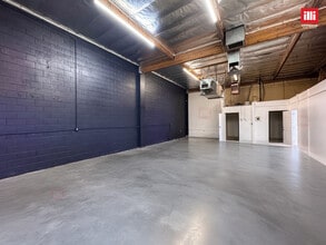 20600-20630 Lassen St, Chatsworth, CA for lease Interior Photo- Image 2 of 8