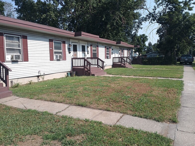 2222-2232 Alexander St, Granite City, IL à vendre - Photo du bâtiment - Image 2 de 4