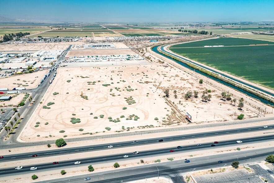 HWY 111, Calexico, CA à vendre - Photo du bâtiment - Image 2 de 12