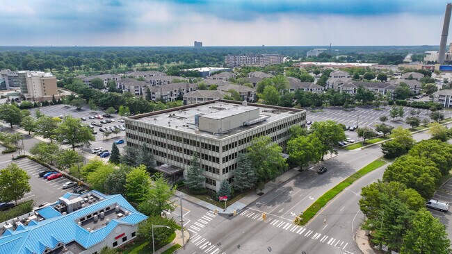 Plus de détails pour 900 Merchants Concourse, Westbury, NY - Bureau à vendre