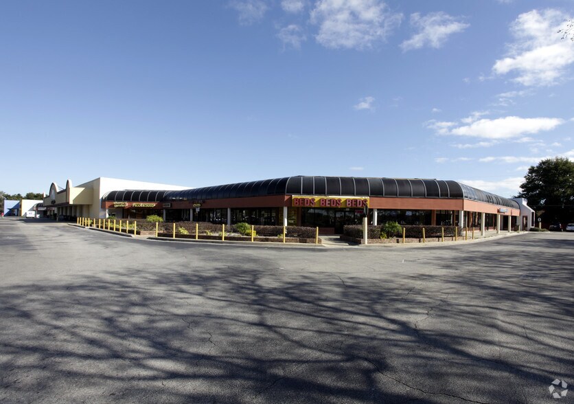 2413 Enterprise Rd, Orange City, FL à louer - Photo du bâtiment - Image 3 de 7