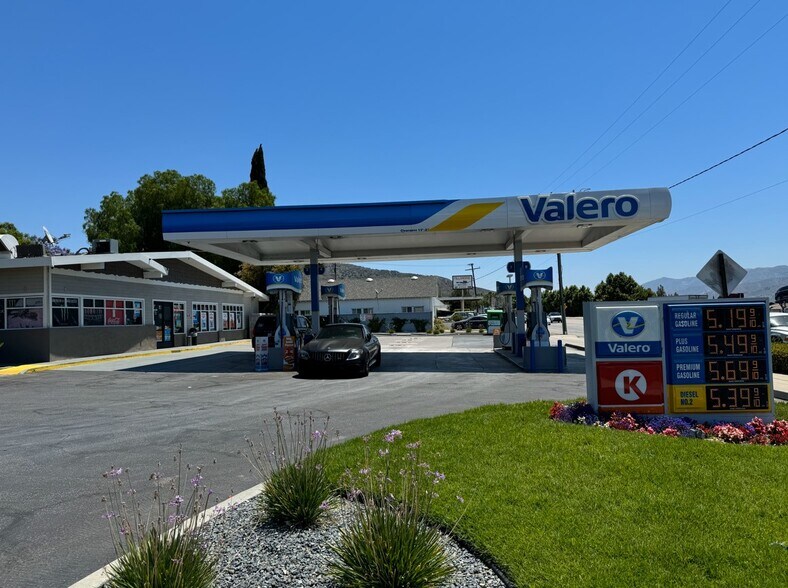 423 Ventura St, Fillmore, CA à vendre - Photo du bâtiment - Image 1 de 17